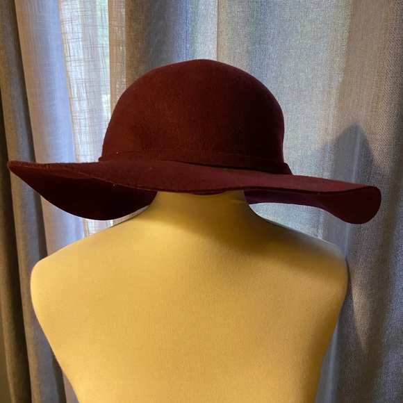 Wool hat - Picture 3 of 8